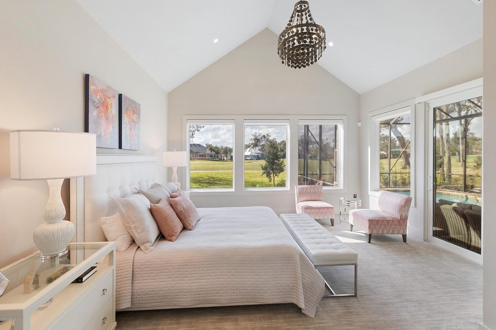 A vacation home in Ponte Vedra Beach designed by Provenance Lee Interiors